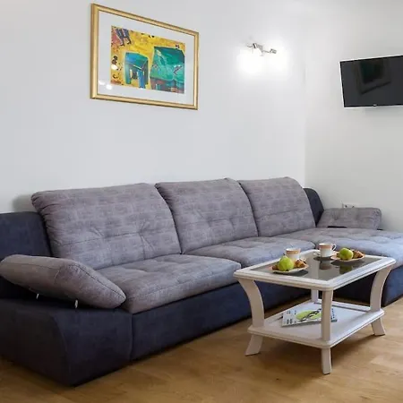 Apartment Palace La Strada *